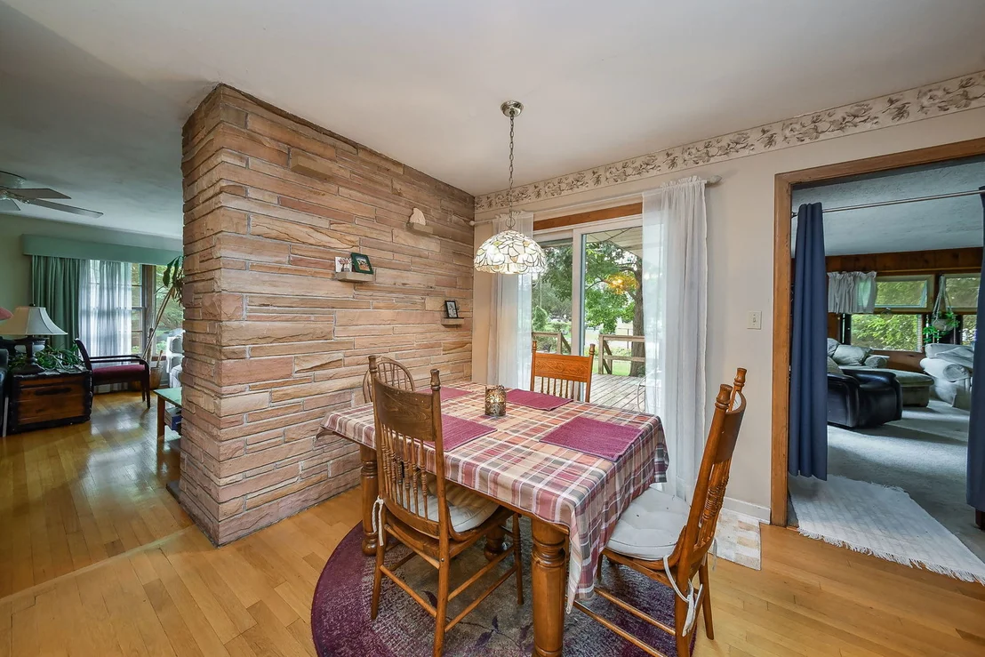 Photo of 324 W Elm Street