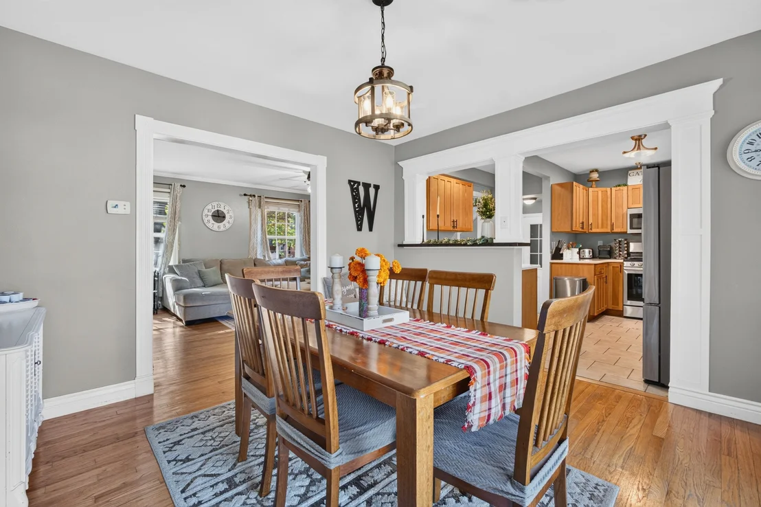 Photo of 345 Rolfe Road