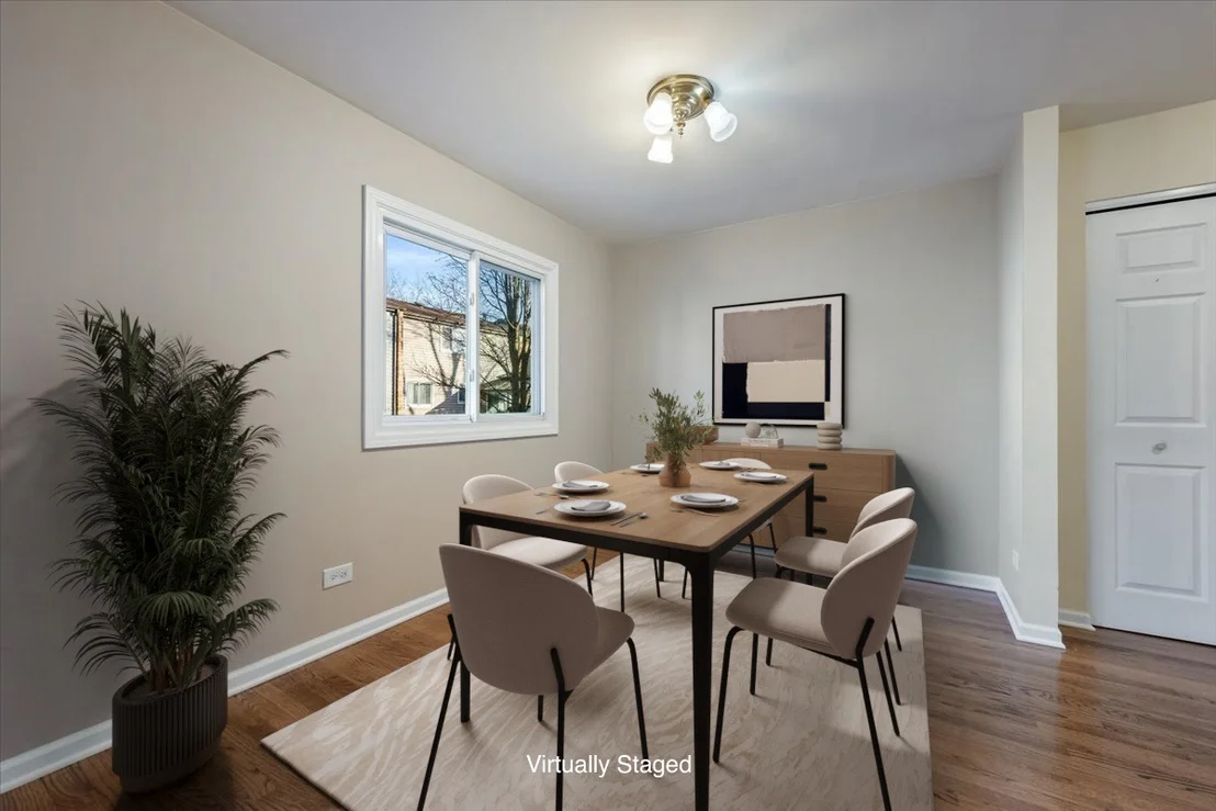 Photo of 709 Lakeside Circle Drive