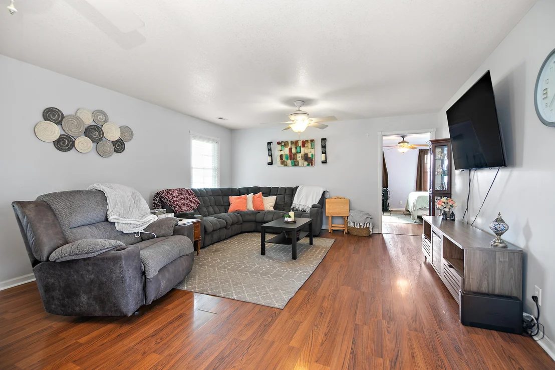 Photo of 325 N Elm Street