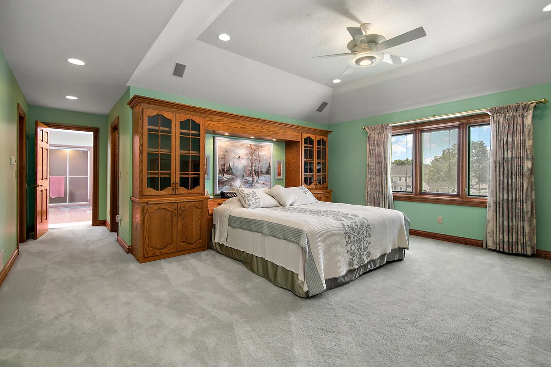 Photo of 284 Barrington Lane