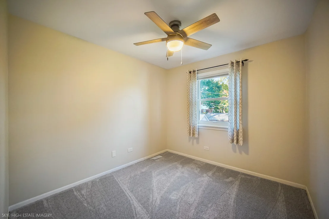 Photo of 427 Glenys Drive