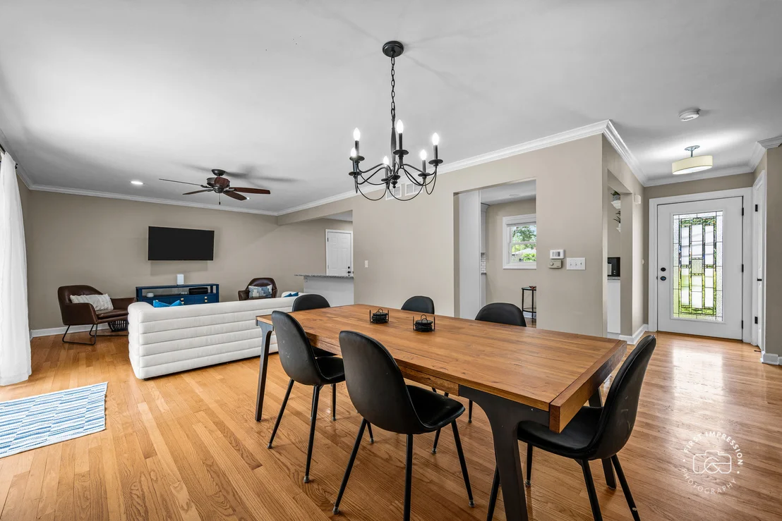 Photo of 325 Hemlock Lane