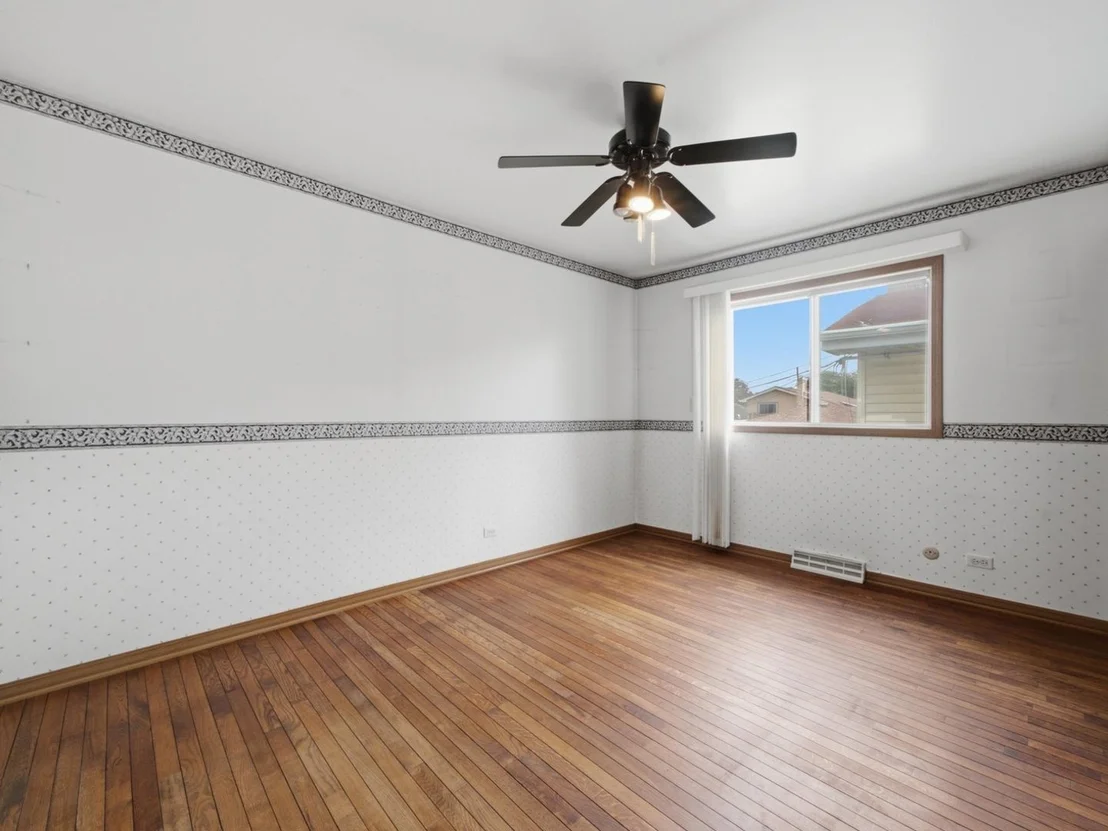 Photo of 519 Maple Lane