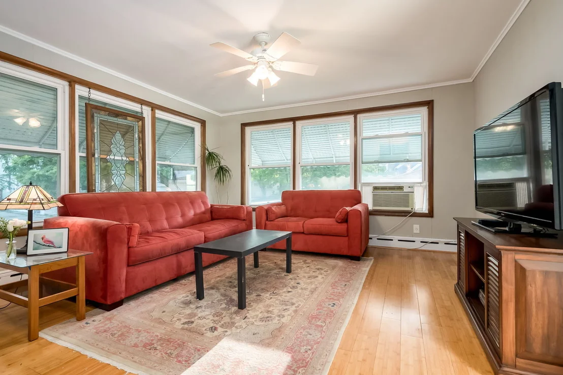 Photo of 245 Elgin Avenue