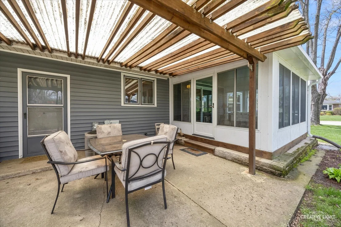 Photo of 850 Arthur Drive