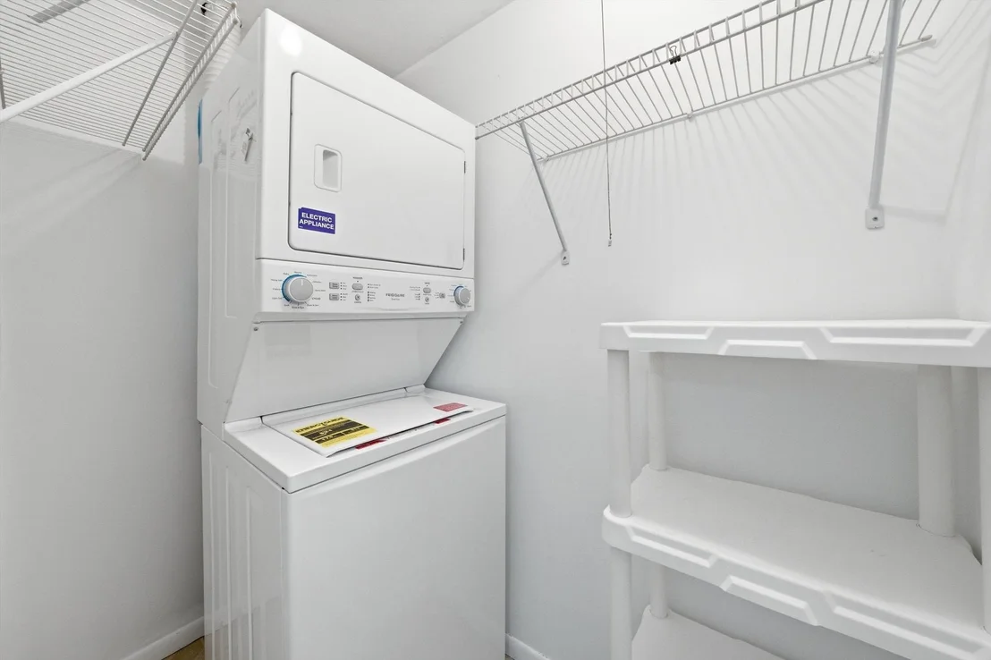 Photo of Unit 3B at 8039 Beloit Avenue