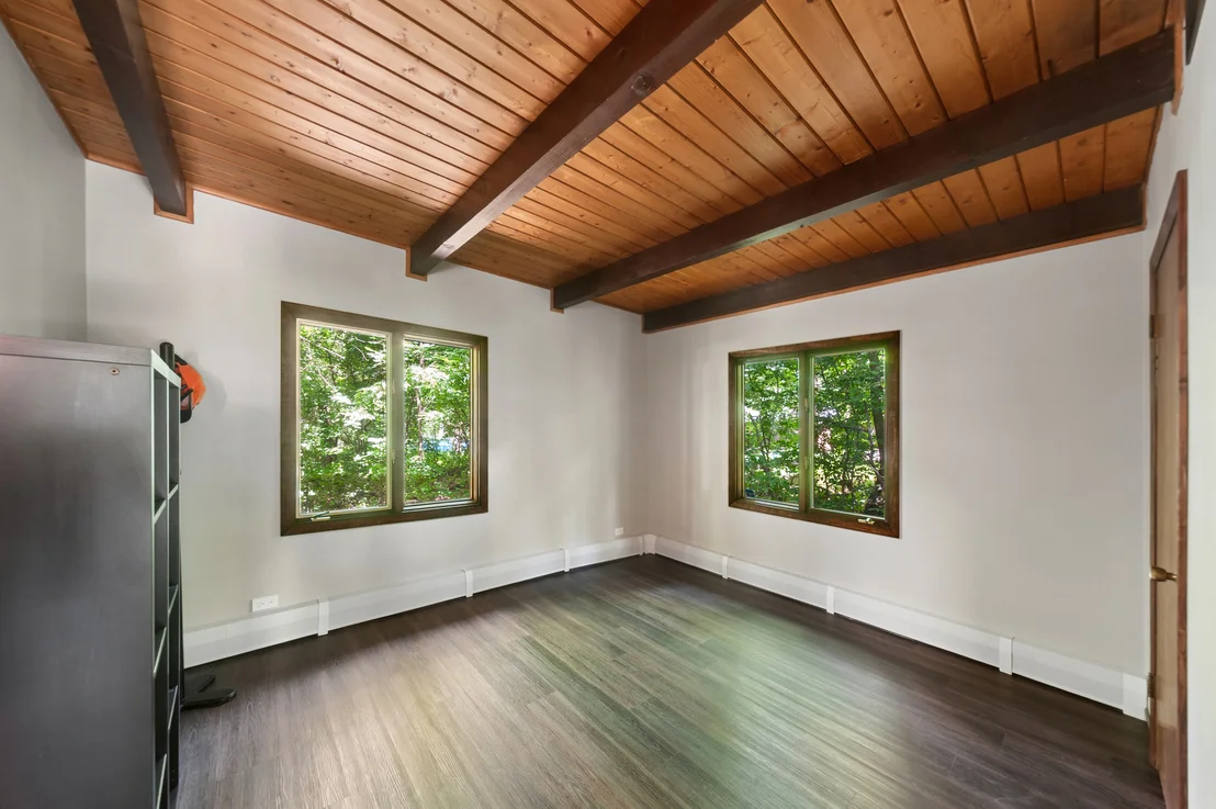 Photo of 3033 Blackthorn Road