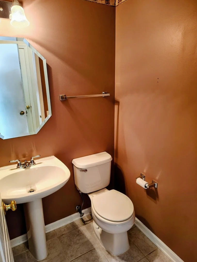 Photo of Unit 552D at 855 Mesa Drive