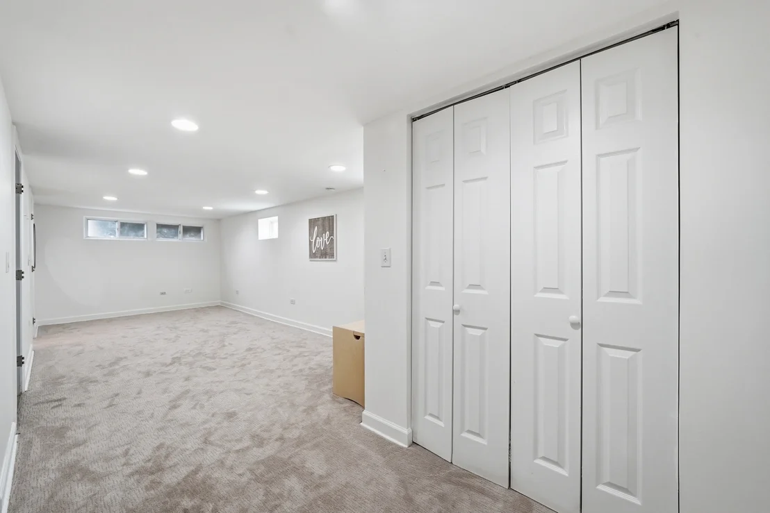 Photo of 683 Sandy Lane