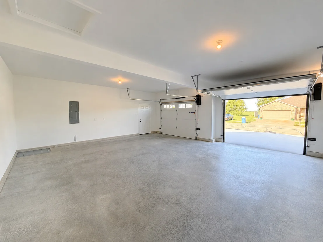 Photo of 455 Edgebrook Drive