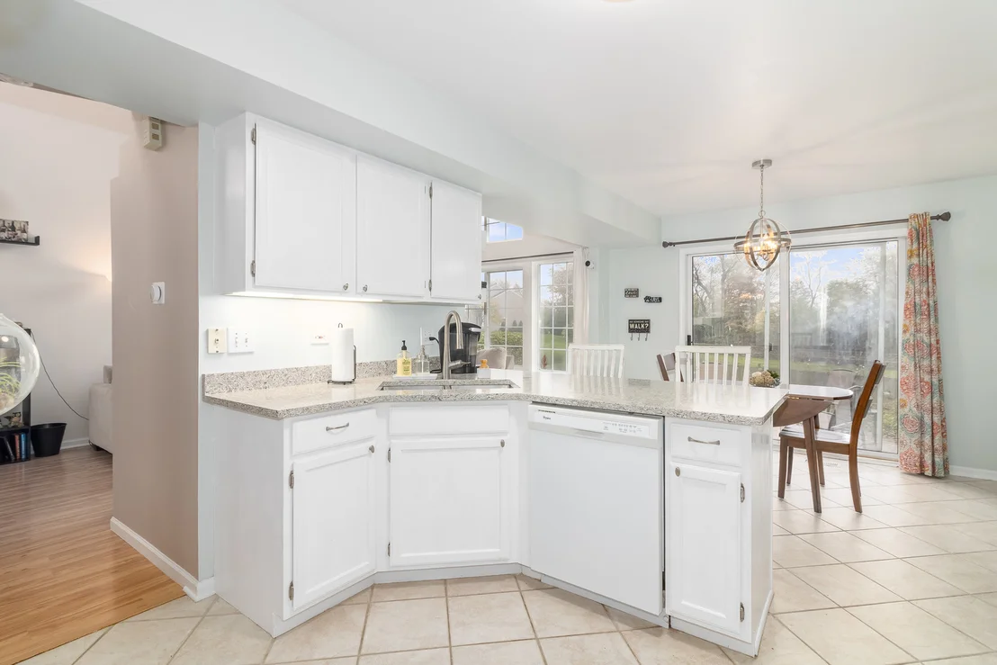 Photo of 1359 SPAULDING Road