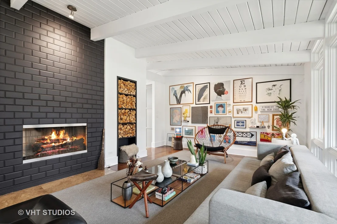 Photo of 1020 Edgebrook Lane