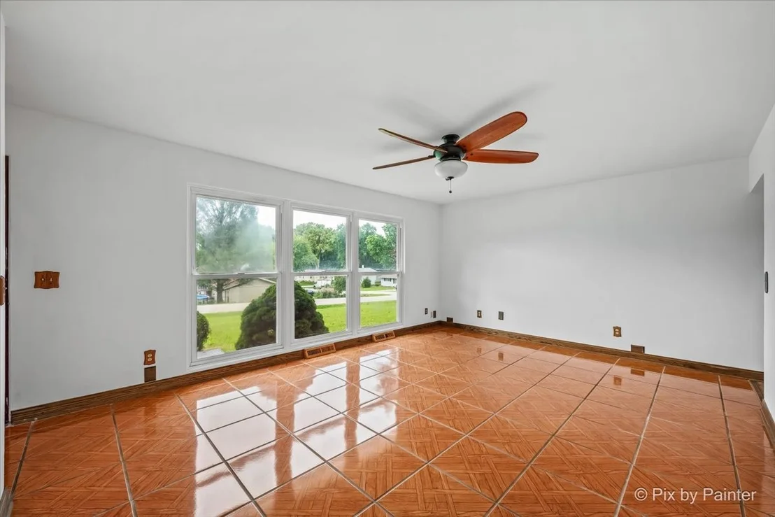 Photo of 1218 Oakleaf Avenue