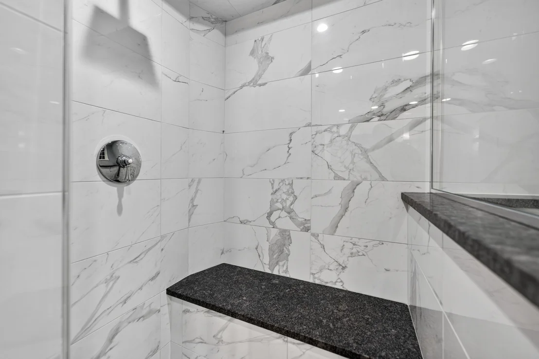 Photo of 634 W Briar Place