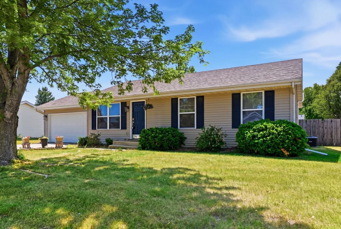 Photo of 5708 Pierce Lane