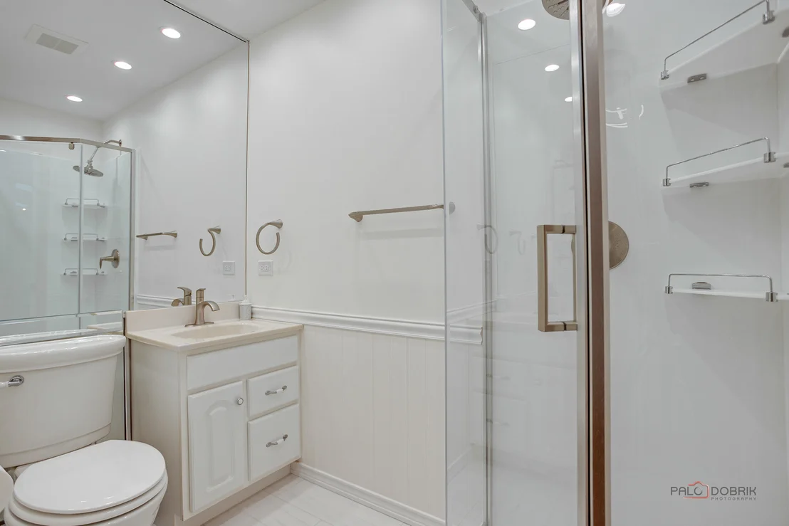 Photo of 605 N Windsor Drive