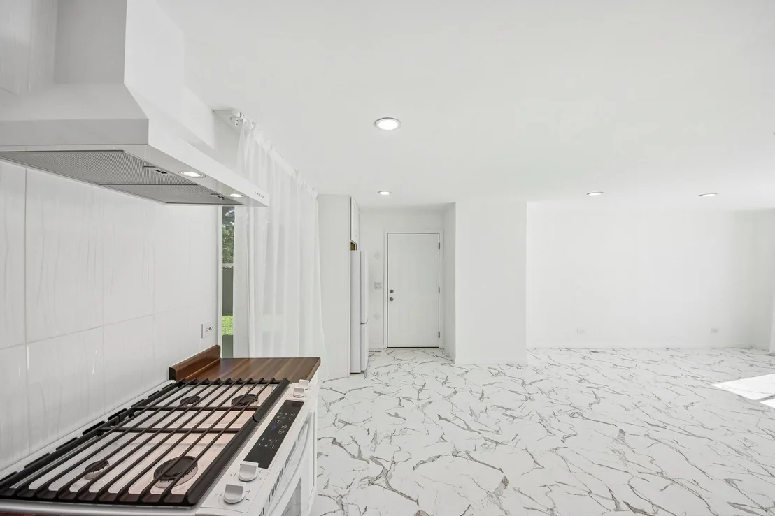 Photo of 2804 Old Oak Drive