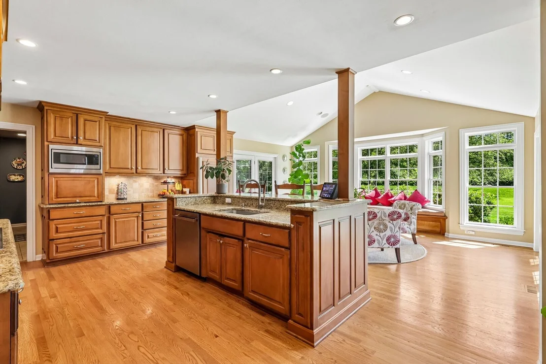 Photo of 720 Oxbow Lane