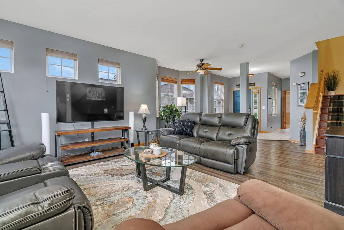 Photo of 16107 Huron Street