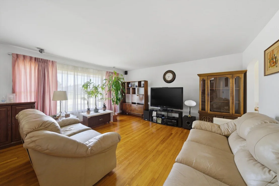 Photo of 380 Barron Boulevard