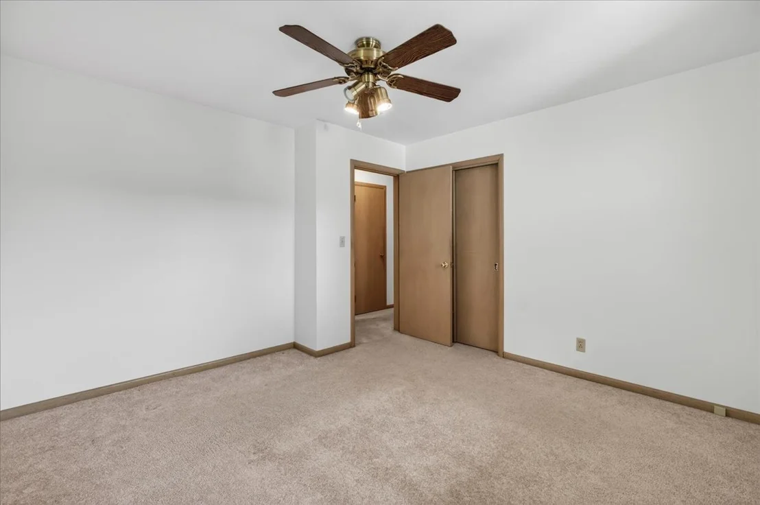 Photo of 404 Fairview Boulevard