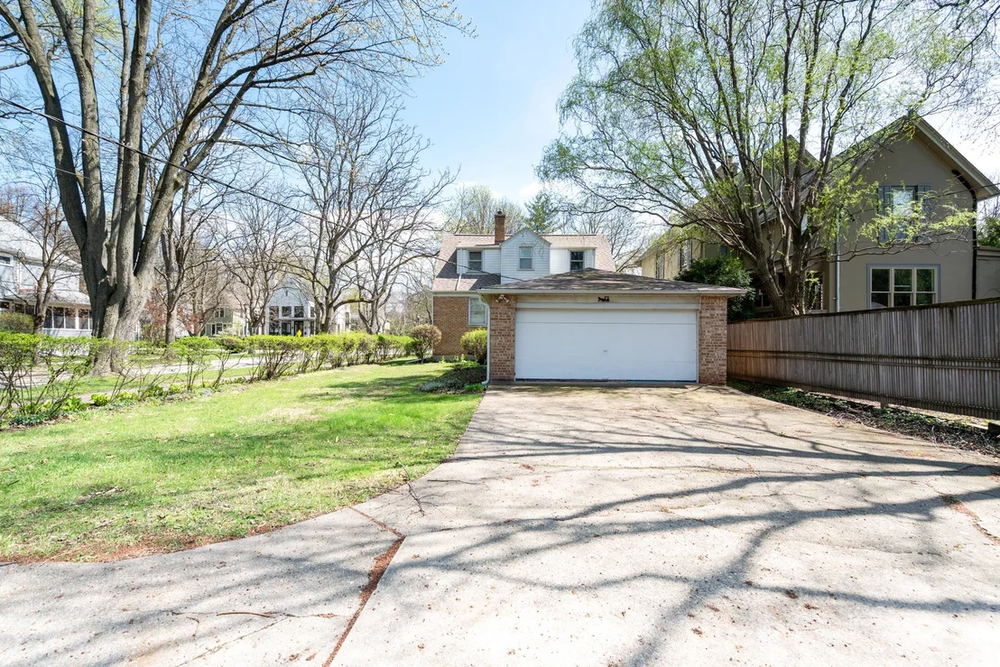 Photo of 1744 Wesley Avenue