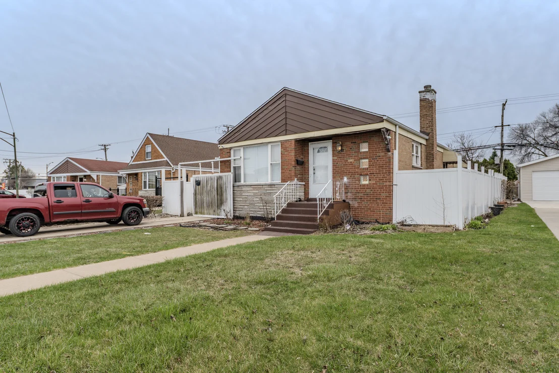 Photo of 4021 W 82nd Place