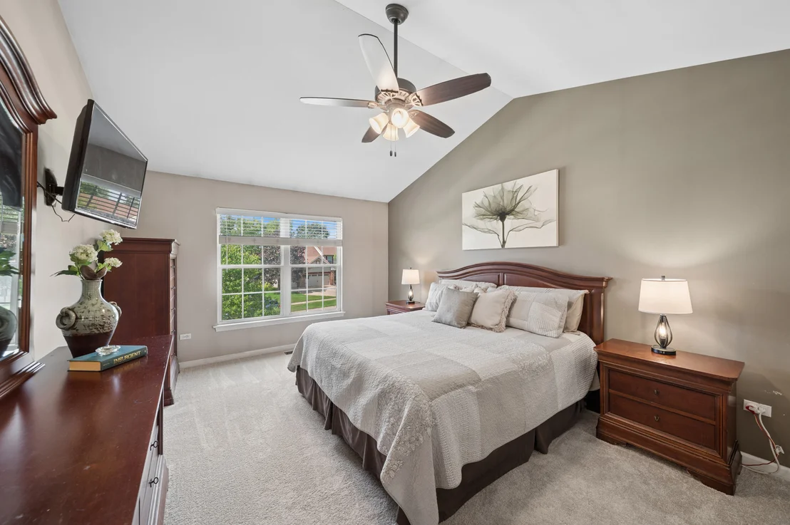 Photo of 567 Lakeview Drive
