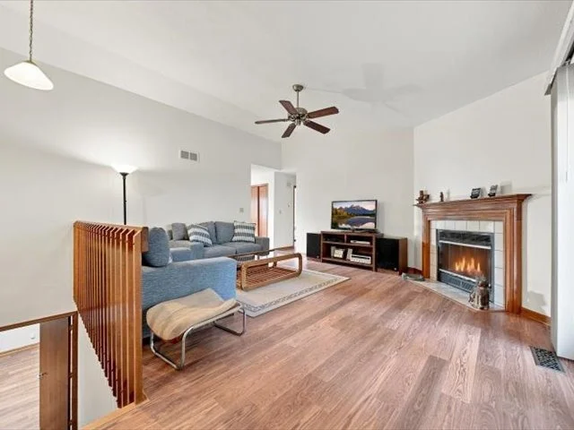 Photo of 1247 W Soli