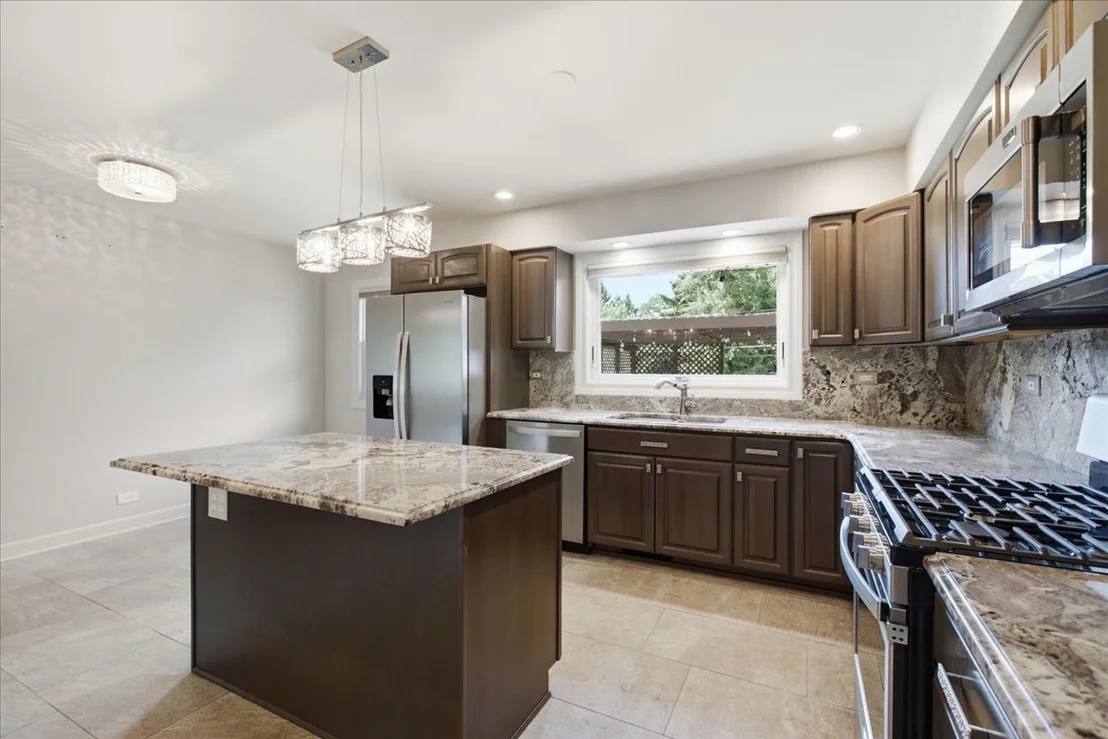 Photo of 6 Meadowood Drive
