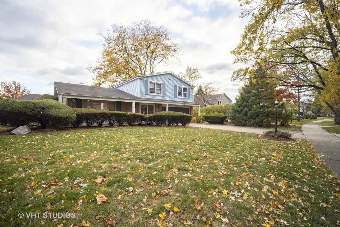 Photo of 3849 Crestwood Drive
