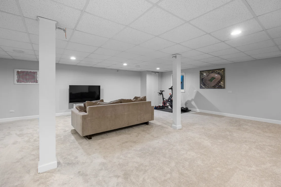 Photo of 559 Hillside Drive