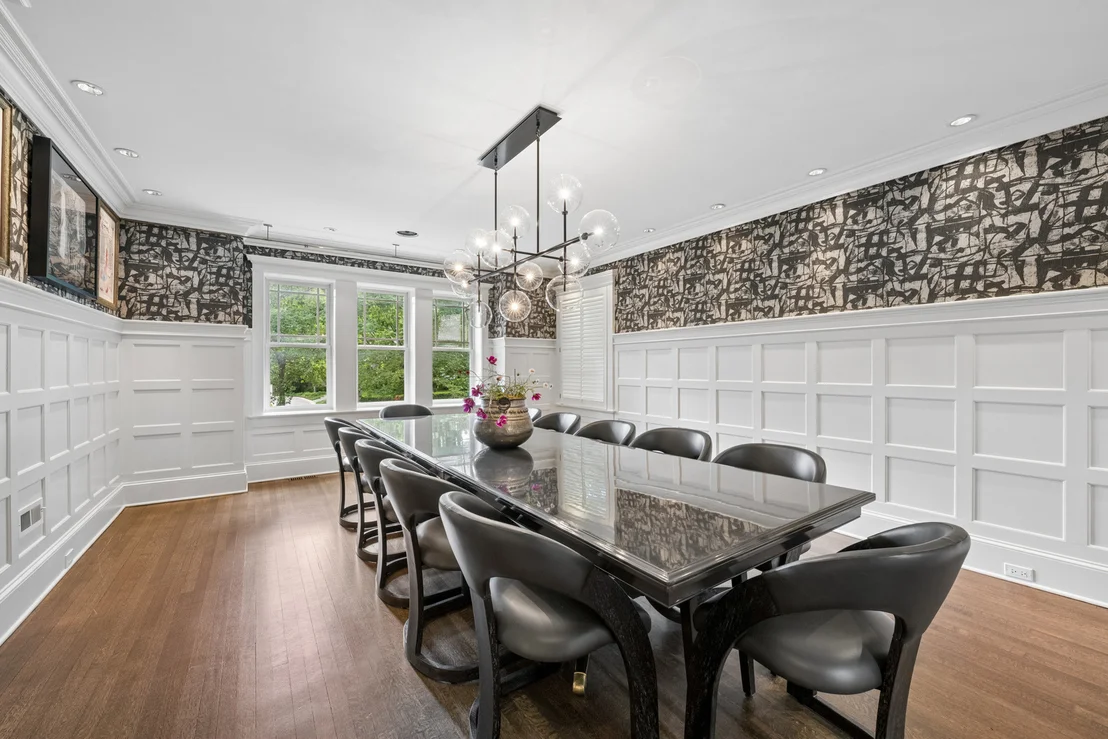 Photo of 395 Greenleaf Avenue