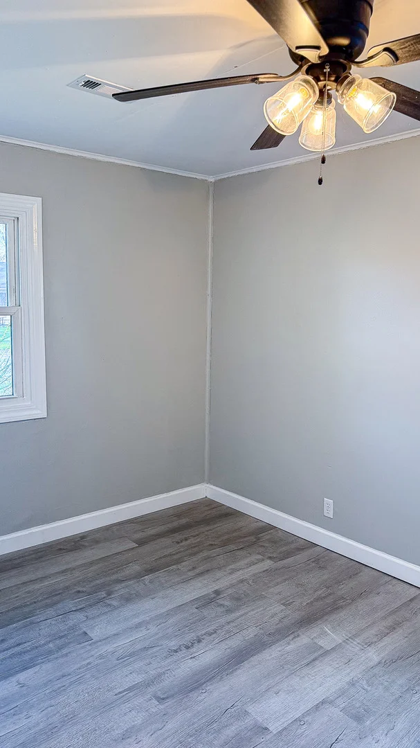 Photo of 1024 Eastview Drive