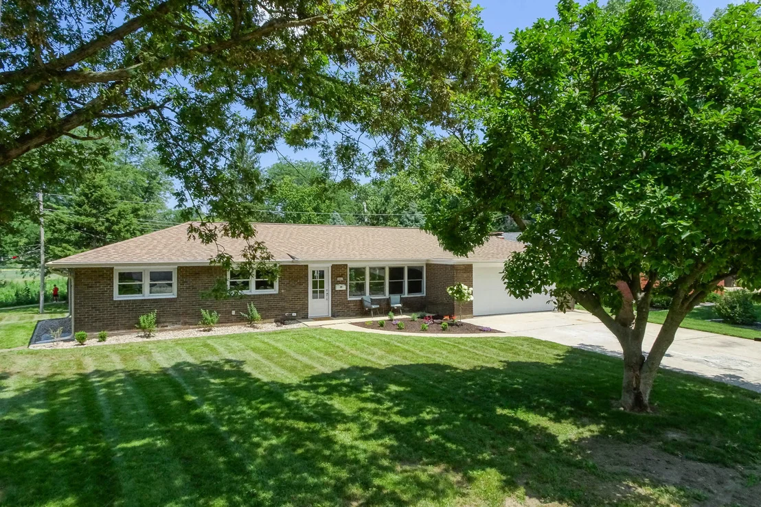 Photo of 802 Karin Drive