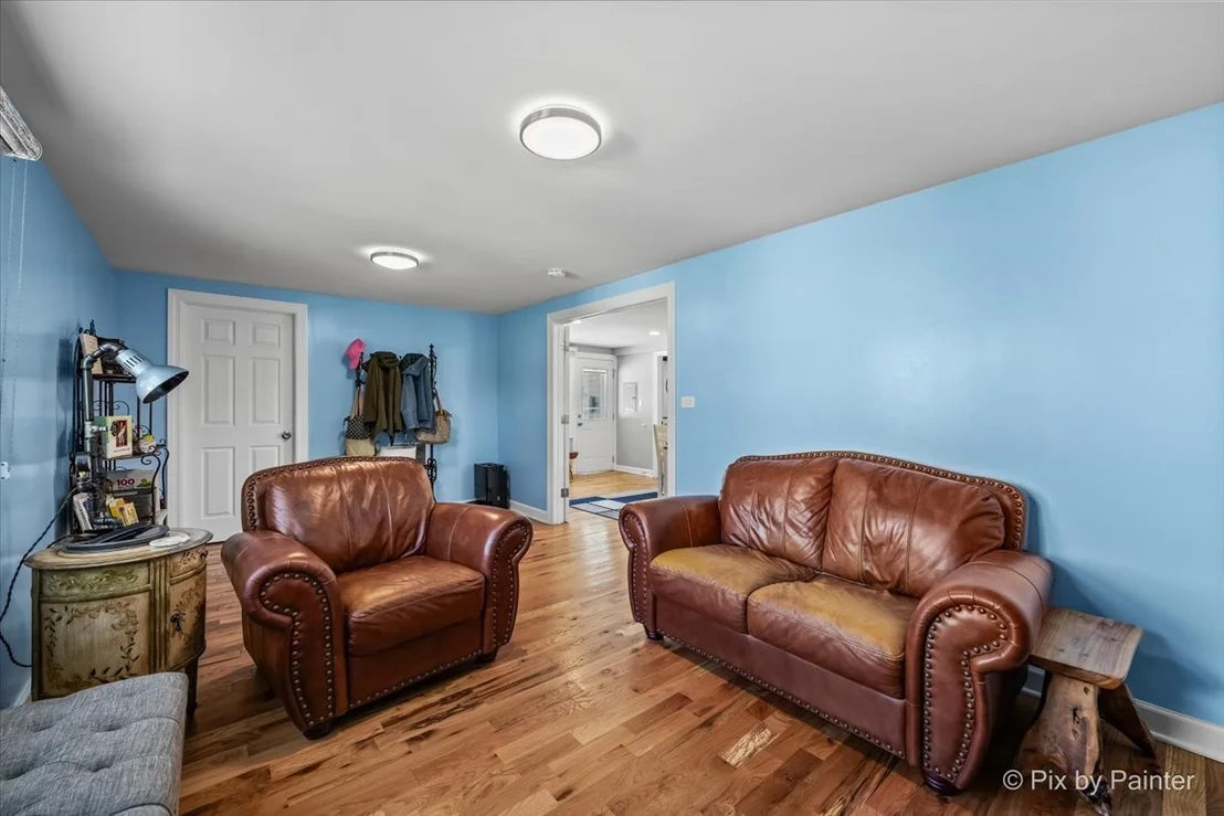 Photo of 495 Glendale Lane