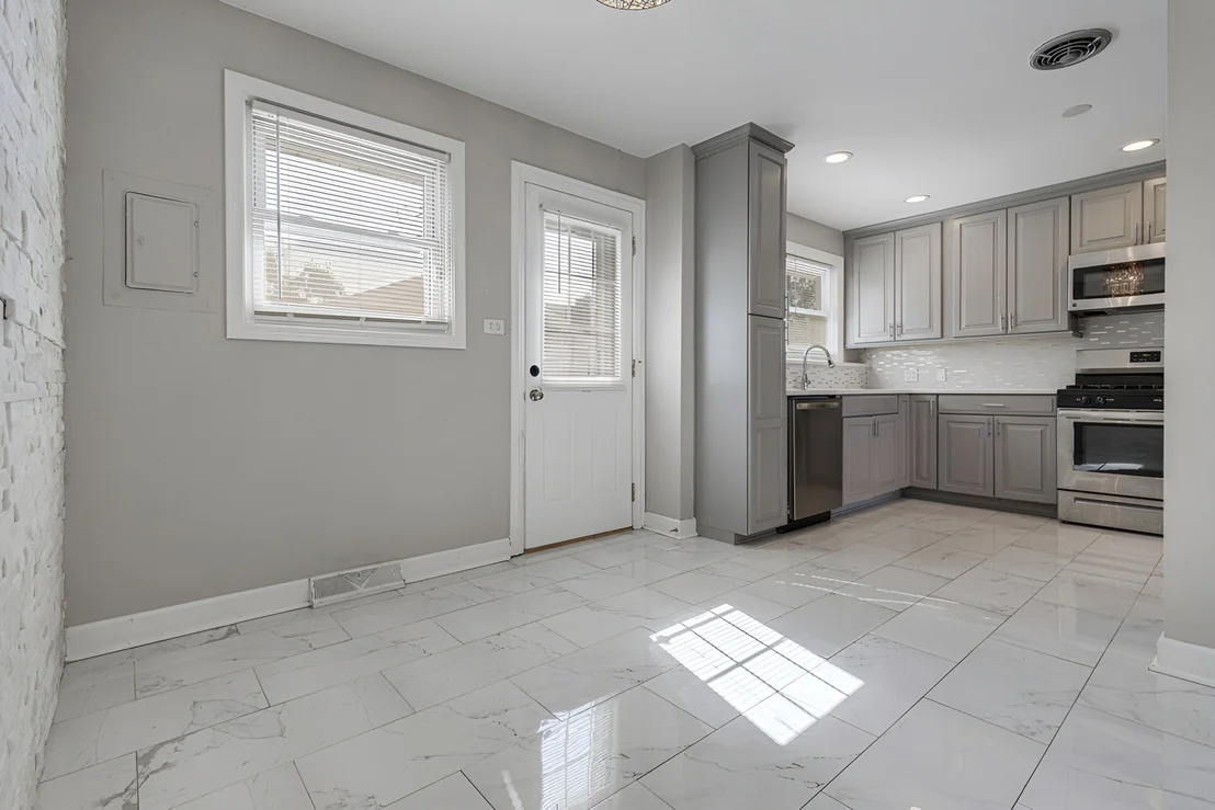 Photo of 407 N West Avenue
