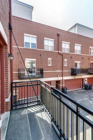 Photo of 525 South Boulevard