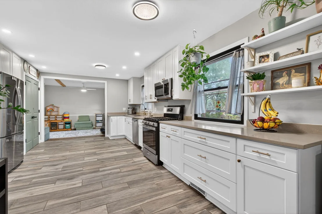 Photo of 8061 W Hill Road