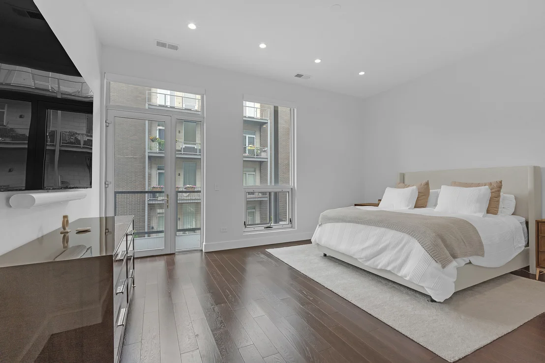 Photo of Unit 3N at 16 N Carpenter Street