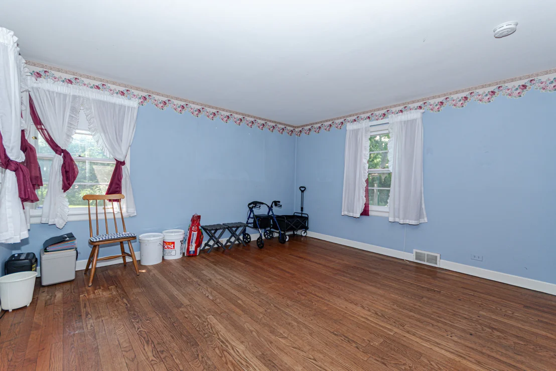 Photo of 22 GALE Avenue