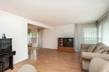 Photo of 605 Romona Road