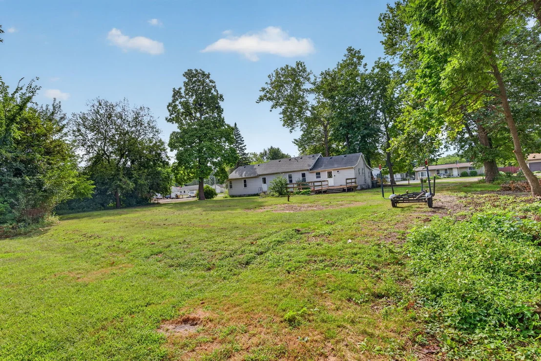 Photo of 406 W 3rd Street