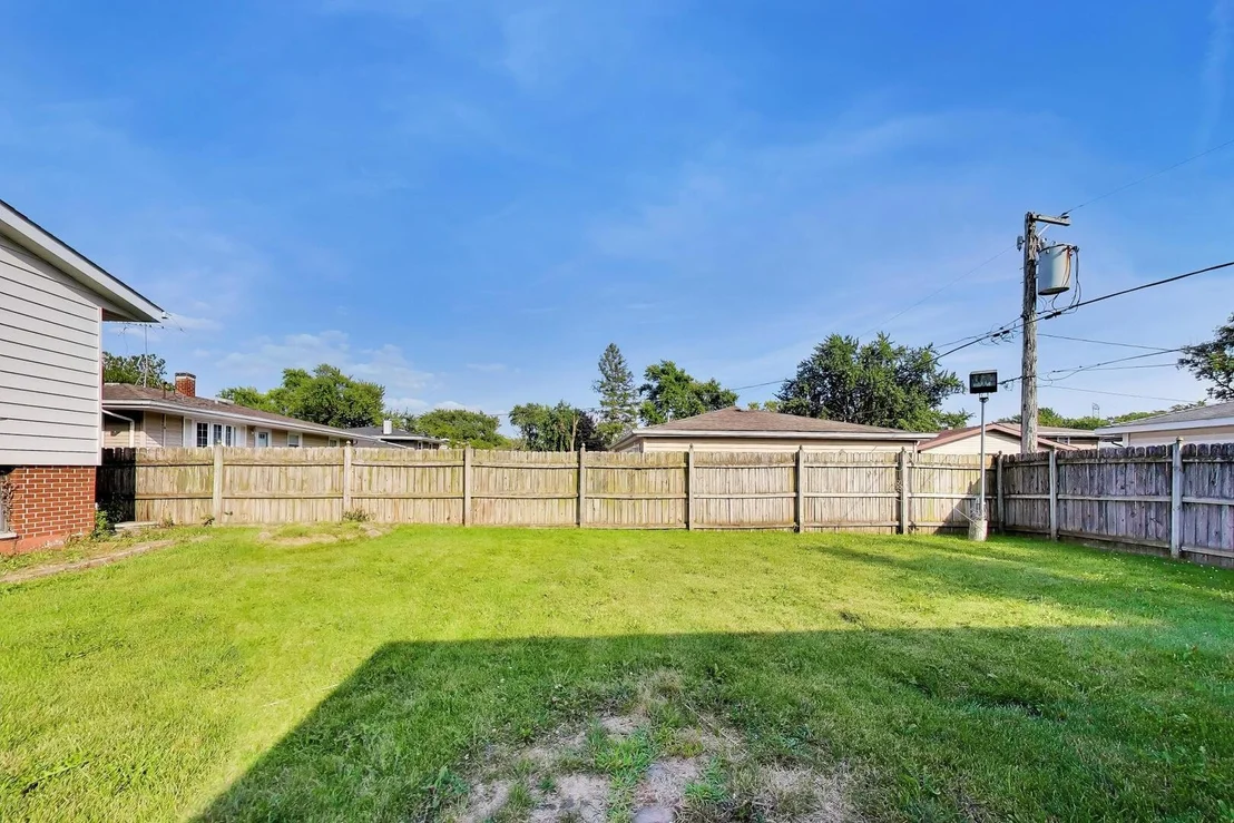 Photo of 2925 E 188th Place