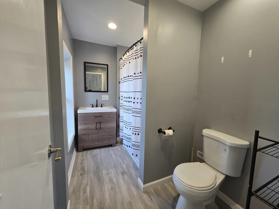 Photo of 732 W 2ND Street