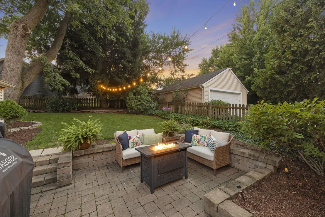 Photo of 810 N Summit Street