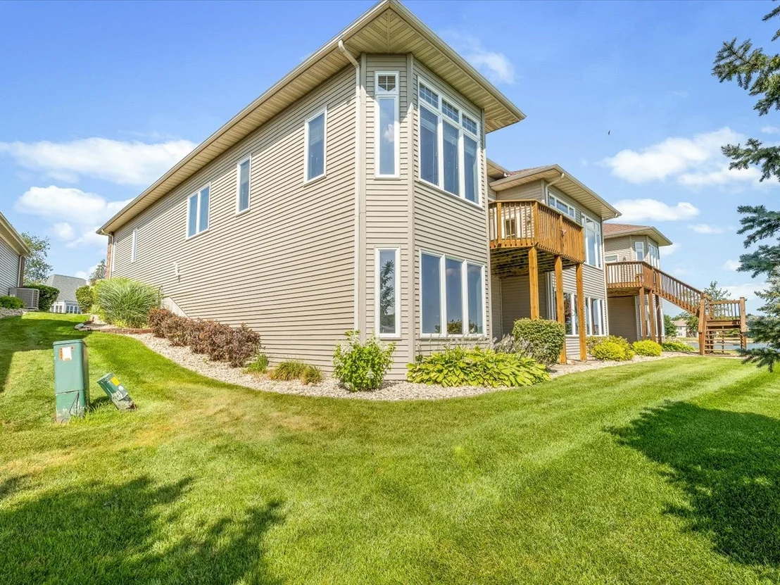 Photo of Unit 0 at 3729 Lakeview Drive