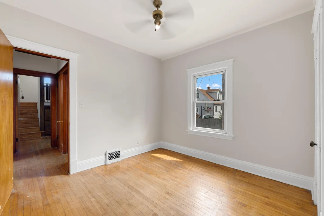 Photo of 13 W 37th Street