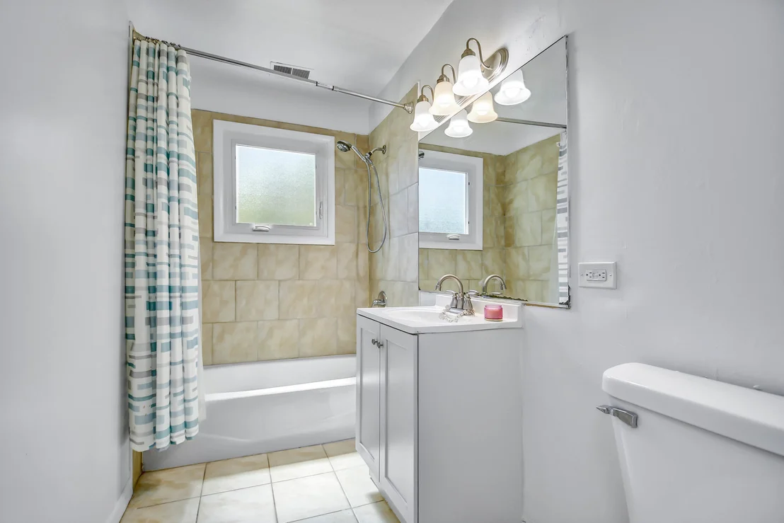 Photo of 176 Monee Road